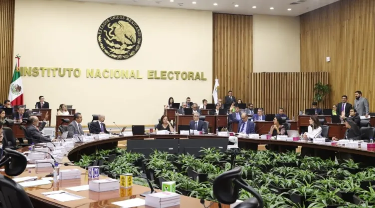 La sesión en el INE se volvió a postergar.