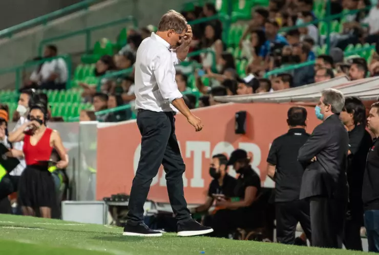 director técnico mejor pagado Liga MX