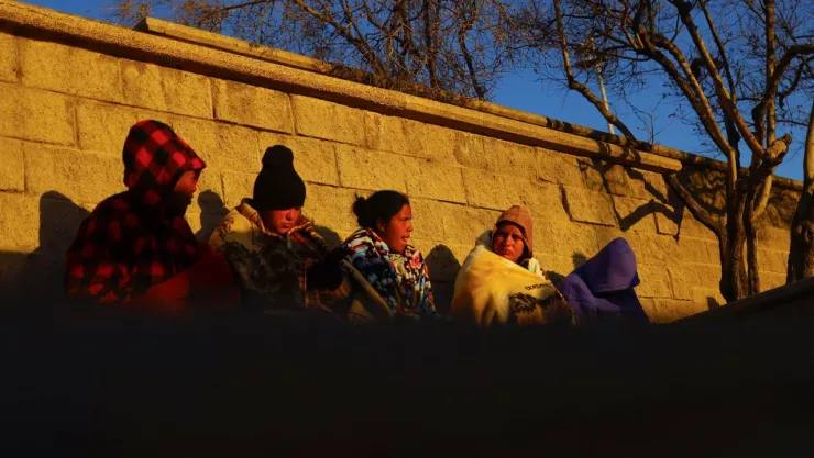 ¿A qué migrantes pueden llevar a las estaciones del INM y cómo localizarlos?