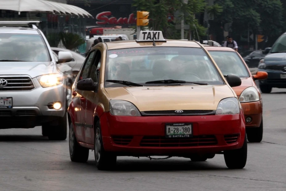 Taxi