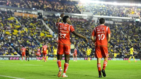 Paradela se va de Necaxa Estos son los dos grandes clubes de la Liga MX que irían por el jugador de los Rayos