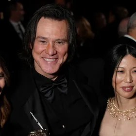 Jim Carrey se casa con Min Ah
