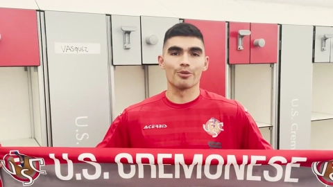 Johan Vásquez con el Cremonese