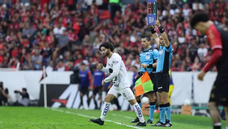 César Huerta Pumas