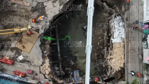 Toma área de un socavón en Iztapalapa.