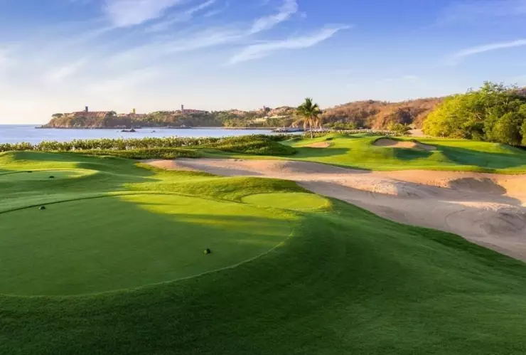 campo de golf en Huatulco, los beneficios de este hermoso lugar