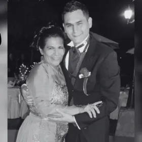 Samuel Sarmiento, ex vocalista de Banda Los Recoditos anuncia muerte de su madre con desgarrador mensaje.jpg