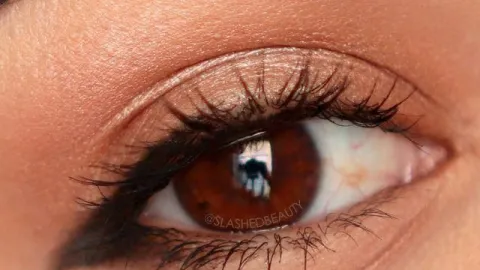Los mejores delineados para ojos rasgados son los puppy eyes