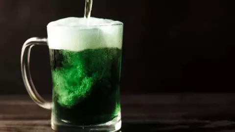 ¿Cuándo es el Día de San Patricio y por qué se bebe cerveza este día_.jpg