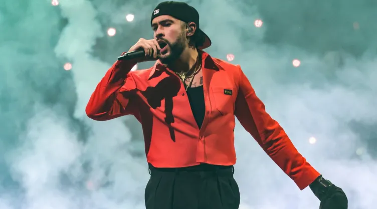 Bad Bunny el mejor artista del siglo XXI.