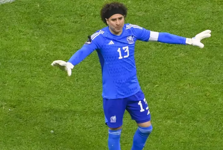 ¡Récord! Guillermo Ochoa, el portero de Concacaf con más partidos internacionales