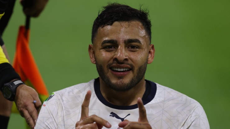 Alexis Vega con Chivas