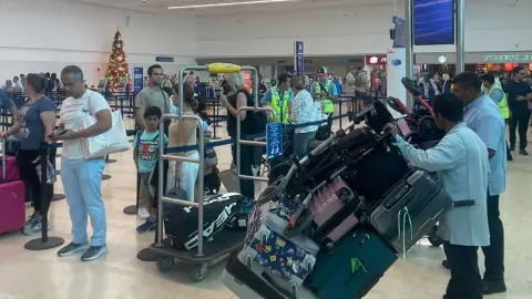 Seis vuelos cancelados en el Aeropuerto de Cancún esta Navidad.jpg