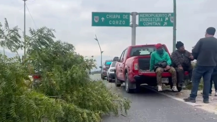 Bloqueo aeropuerto