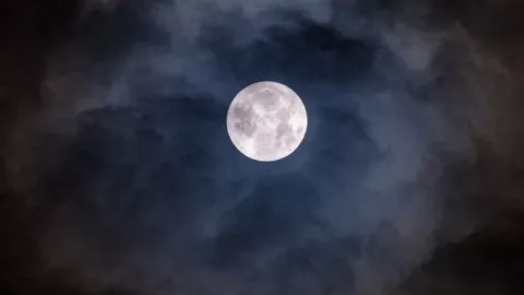 La Luna y Venus brillan junto al Popocatépetl. (FOTO)