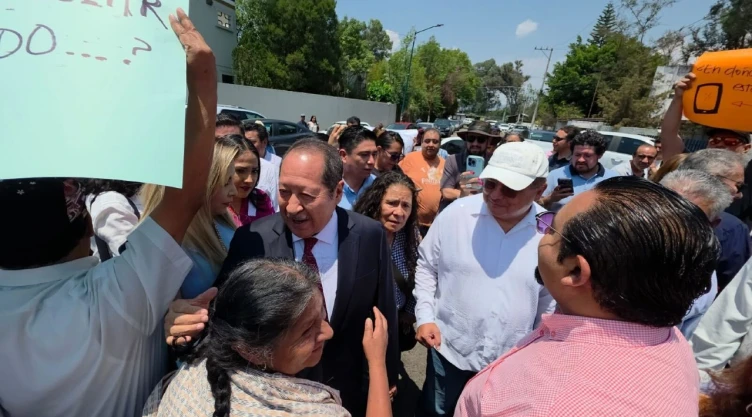 leonel_godoy_comparecencia_fiscalia_michoacan_testigo_asesinato_carlos_manzo