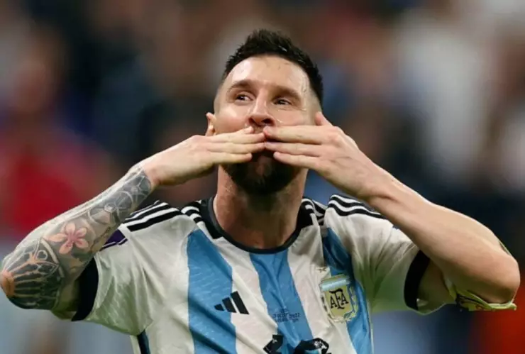 ¿Qué mirás? Aficionado se realiza épico tatuaje de Messi