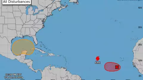 Monitorean zona de baja presión que afecta a Quintana Roo
