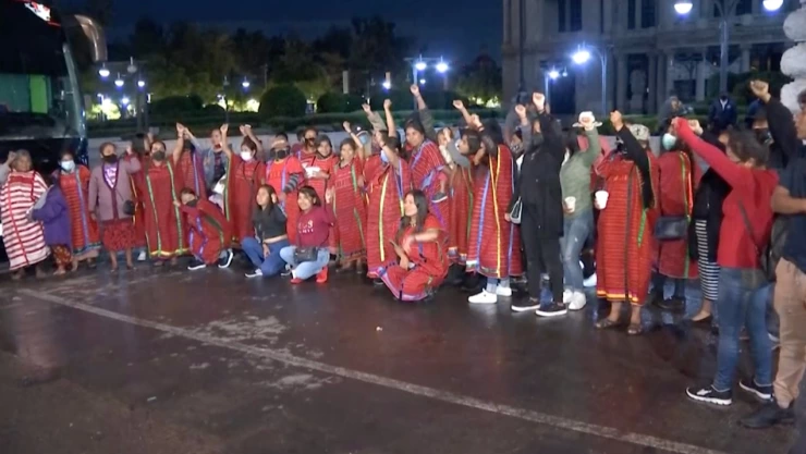 TRIQUIS RETIRAN PLANTÓN.jpeg