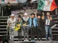 Grupo firme representando a México.jpg