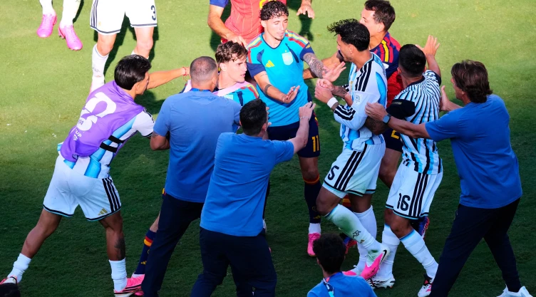 sanciones argentina españa final mundial 2026 paredes