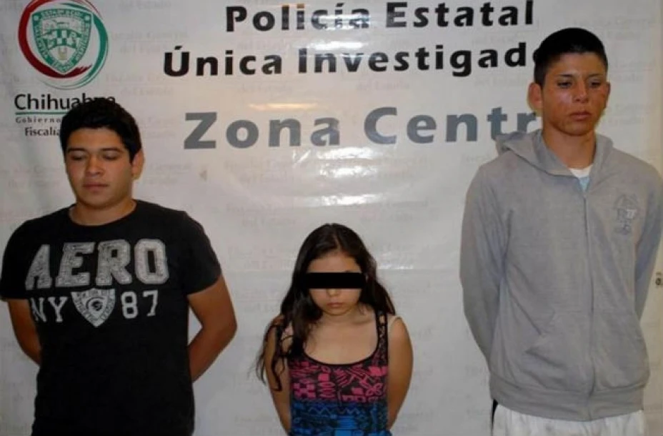 Ana de 17 años planeó el asesinato de sus padres con ayuda de su novio y un amigo, luego los quemaron