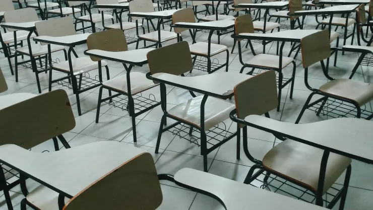 Incendio provoca la suspensión de clases presenciales en Jalisco; ¿también aplicará en el turno vespertino?