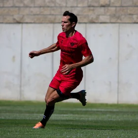 Augusto Solari entrenado con el Atlas