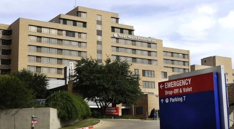 El contagiado es un trabajador de la salud del Hospital Presbiteriano de Texas