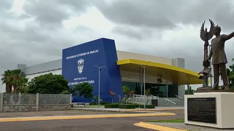 Edificio del Auditorio de la Autonomía Universitaria de la UAS