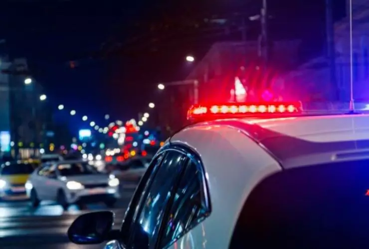 Hallan a pareja muerta “encajuelada” al lado de planta de bombeo en Tijuana.