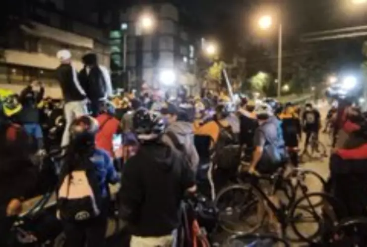 Una protesta de ciclistas terminó con un enfrentamiento con policías de tránsito en la Ciudad de México.
