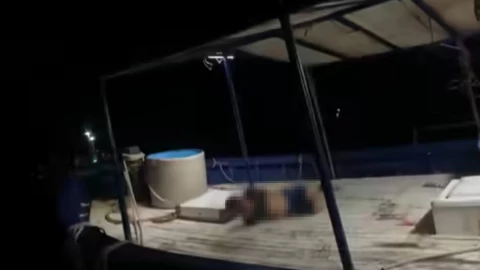 Pescador AGREDE a su patrón en altamar y luego SECUESTRA el barco; hoy está en PRISIÓN