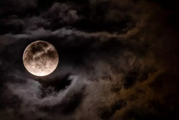 ¿Cuándo es la Luna Llena en Aries? Así afectará a los signos del zodiaco