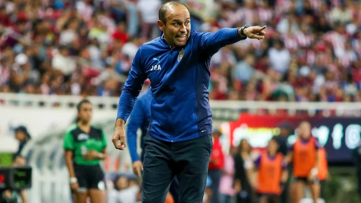 Juan Pablo Alfaro, Chivas Femenil