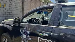 FUERTE VIDEO: Durante riña, sujetos alcoholizados golpean a policías y hieren a 4 en Seda Monsanto, Puebla