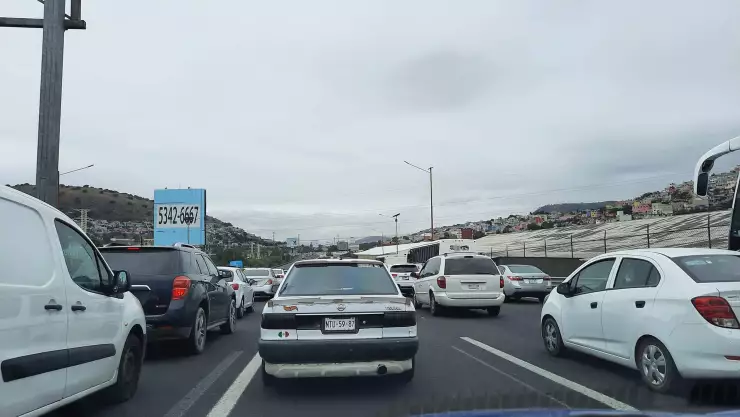 accidente en la México Pachuca provoca caos vial
