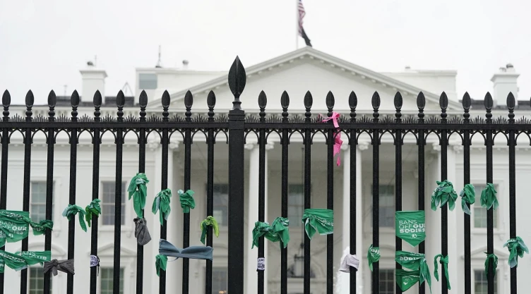 Niña pide legalizar aborto en Virginia.