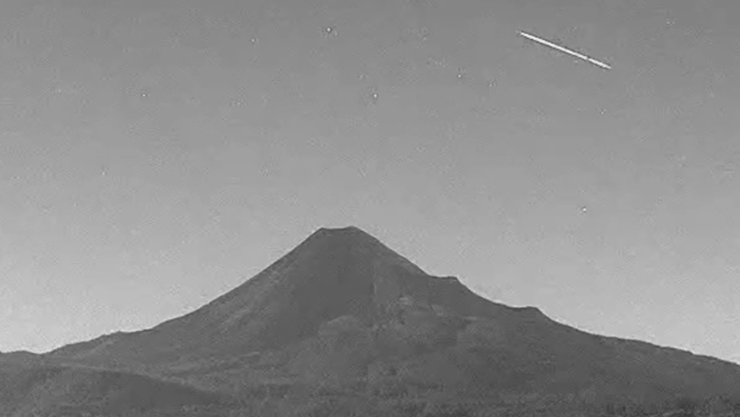 Captan objeto volador sobre el Popocatépetl ¿era un OVNI?