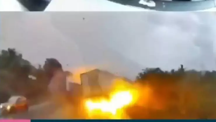 Así fue el FUERTE ACCIDENTE entre dos tráileres en carretera de Campeche; todo terminó en llamas