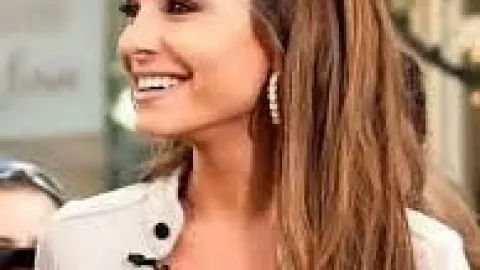 39 ideas de peinados semi recogidos elegantes: puede ser en cabello lacio o chino y te verás preciosa