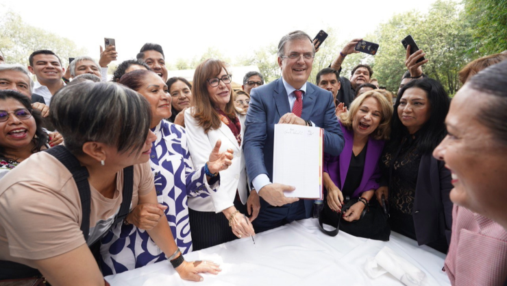 Marcelo Ebrard formaliza creación de asociación civil El Camino de México