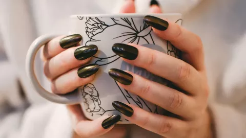 uñas acrilicas verde tornasol