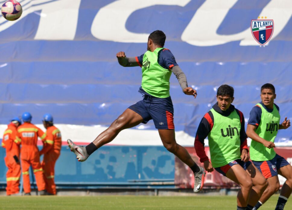 Atlante vs Alebrijes de Oaxaca