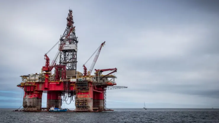 ENI y Repsol descubren petróleo y gas frente a costas de México