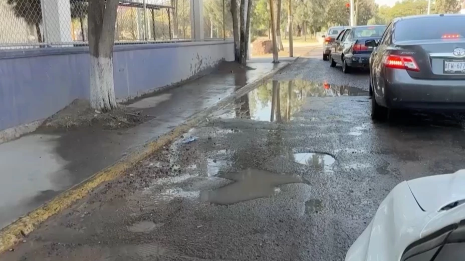 Vecinos del fraccionamiento Solidaridad denuncian daños viales sin atender en Jesús María