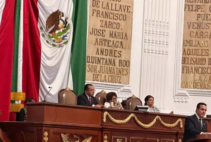 Clara Brugada toma posesion en CDMX