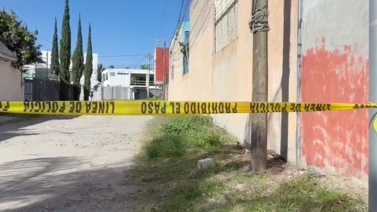 Movilización en la colonia Guadalupe Hidalgo, en Puebla, hoy martes; reportan una persona muerta