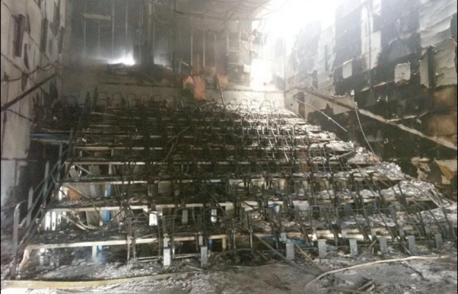 Los animales de una tienda de mascotas fueron evacuados y se limitó el paso a los empleados.