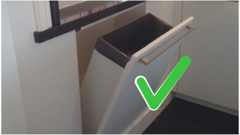 Reemplazar bote de basura baño